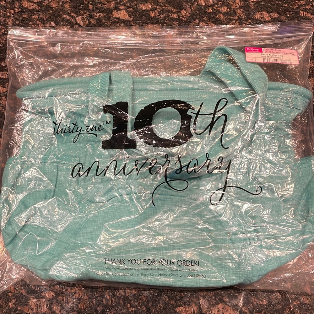 NEW Retro Metro Bag - Turquoise Cross Pop